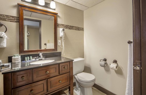 Wetaskiwin Hotel | Best Western Wayside Inn