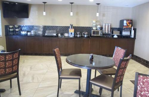 Woodland Hotel | Best Western Woodland Inn