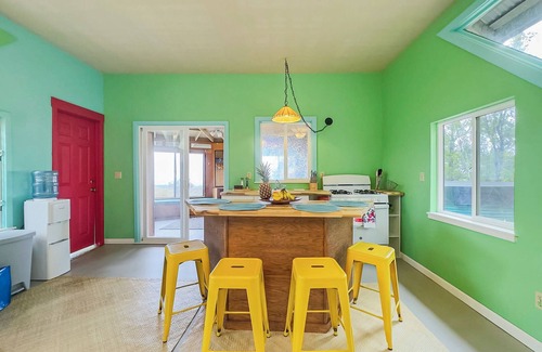 Ocean View House | Best Window seats to Ocean Views- in wonderful Ocean View HI with WiFi