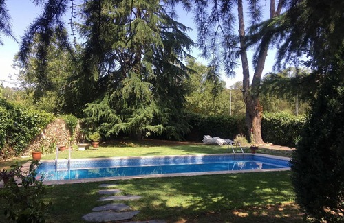 Santa Maria de Palautordera Cottage | Between Girona and Barcelona, 15 people. Beautiful garden, large house and swimming pool.