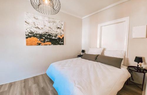 Brandenburg an der Havel Apartment | BetterBeds City - Apartments - Zentral - Smart TV - Küche - WLAN