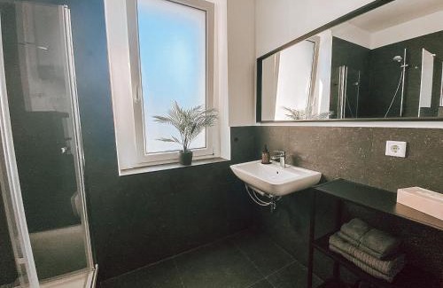 Brandenburg an der Havel Apartment | BetterBeds City - Apartments - Zentral - Smart TV - Küche - WLAN