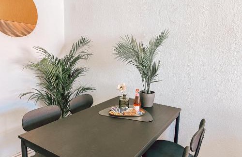 Brandenburg an der Havel Apartment | BetterBeds City - Apartments - Zentral - Smart TV - Küche - WLAN