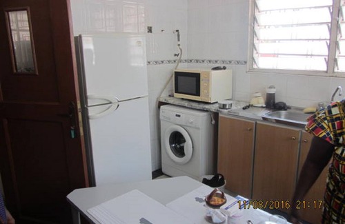 Ajumako House | Betty's Villa is a five minutes drive from the West Hills Mall