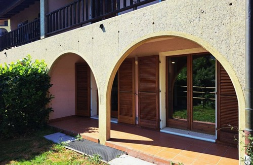 Monteggio Apartment | Between Lakes and Nature (Hydrangea House)