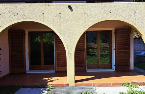 Monteggio Apartment | Between Lakes and Nature (Hydrangea House)
