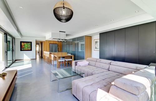 Saint-Martin-du-Var Villa | Between Nice and Monaco, peace and breathtaking views