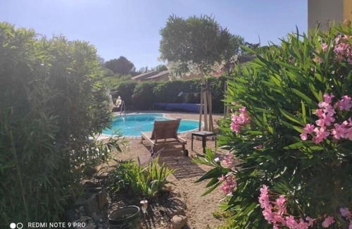 Castillon-du-Gard Apartment | Between Pont du Gard and Uzès
