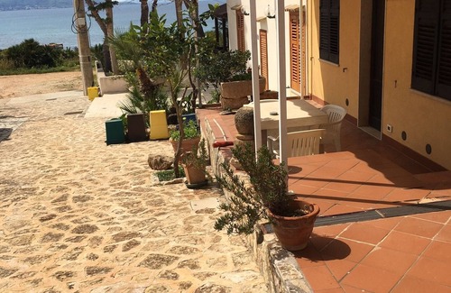 Cornino House | Between sea and nature, in an open-air museum