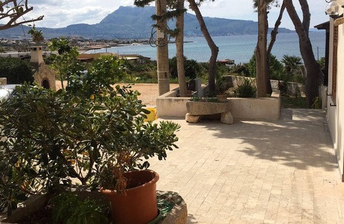 Cornino House | Between sea and nature, in an open-air museum