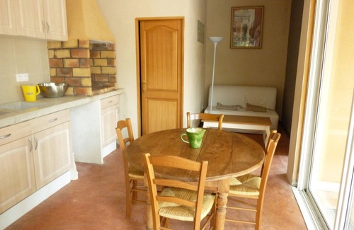 Rochefort-du-Gard Apartment | Between the Popes' Palace and the Pont du Gard