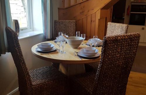 Llanfihangel-Ystrad House | Beudy Bach-Oh5