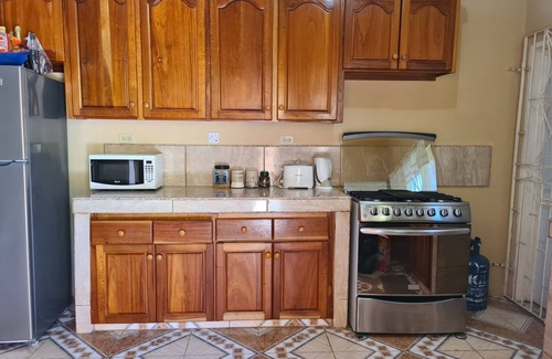 Rhyne Park Village House | Bev Rosevilla