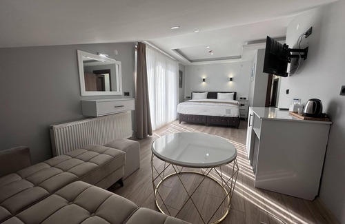 Tatvan Hotel | Beyaz Köşk Hotel & Cafe