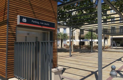 Beziers City Centre Apartment | Béziers Studio terrace with air conditioning and WIFI