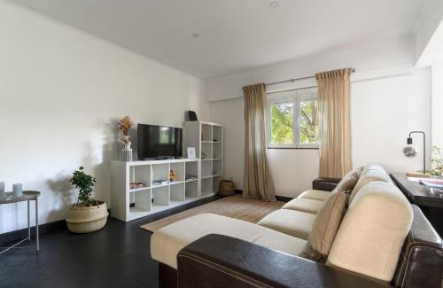 Lombos Apartment | BFF - Beach Family and Friends