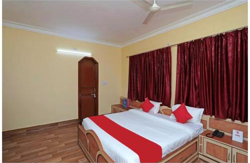 Bhubaneshwar House | BHUBANESWAR HOTEL PINK VILLA PREMIUM - Near Budha Jayanti Park - With Free Wifi - Restaurant Facilities Available - A Luxuary Hotel In Bhubaneswar