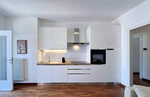 Lecco Apartment | Bianca Apartment - Affitti Brevi Italia