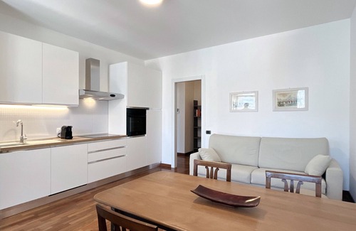 Lecco Apartment | Bianca Apartment - Affitti Brevi Italia