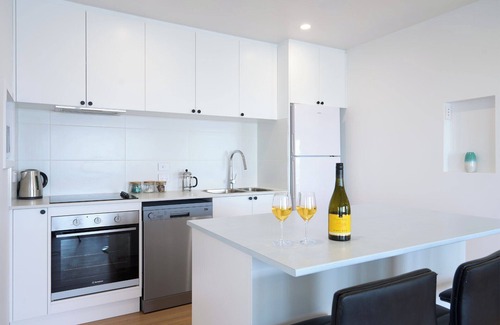 Bicheno Apartment | Bicheno Ocean Views Apt 1 - Freycinet Holiday Houses