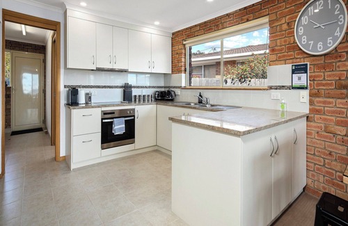 Bicheno Apartment | Bicheno Spa Villa - Freycinet Holiday Houses