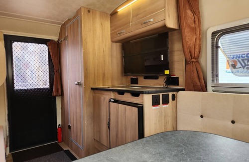 Jalan Bani Buhassan RV Rental | Bidiyah Caravans (BJNCO RVS)