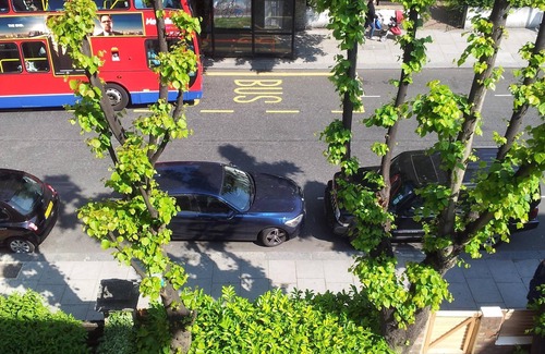 Notting Hill Apartment | Big and bright 2-bed near Portobello market & tube
