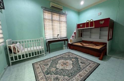 Pasir Puteh House | Big and cheap Homestay