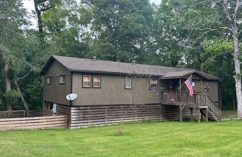 Zavalla Cabin | Big Bass Cabin