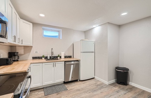 Northglenn House | Big Blue Lower Level Suite