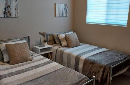 El Paso House | Big Family? Come on over and enjoy all duplex A+B