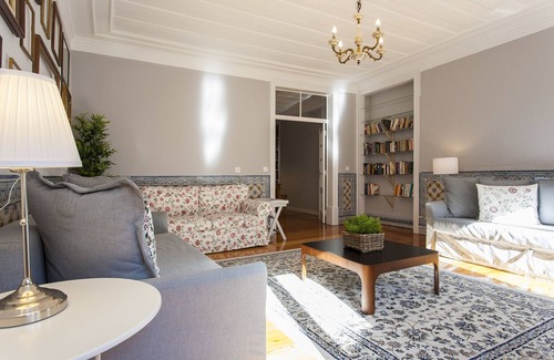 Encarnacao Apartment | Big Flat w/Terrace up to 22guests by Central Hill