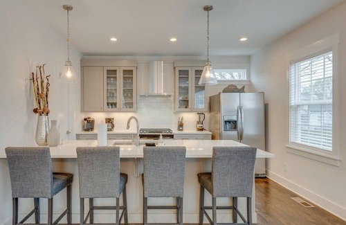 Urbandale Nations House | Big Group? 2x Homes: The Ultimate Nashville Stay!