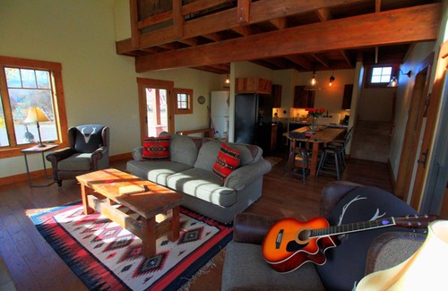 Glen Cabin | BIG HOLE RIVER RETREAT November-April SPECIAL!