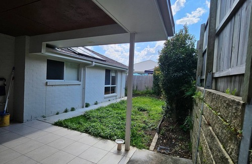 Bellbird Park House | Big home to share with a small family