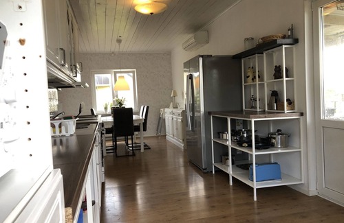 Nissafors House | Big house with wifi, sleeps 8. 4 mins from Isaberg skiing, MTB and golf course.