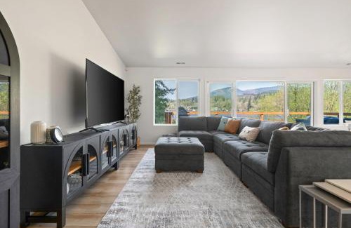 Big Lake House | Big Lake Waterfront Retreat