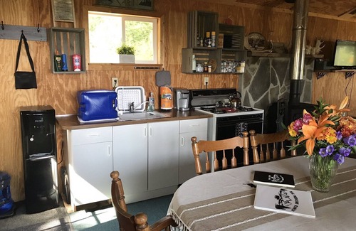 Palenville Cabin | Big Medicine Ranch - Rustic Sunrise Cabin - Catskills