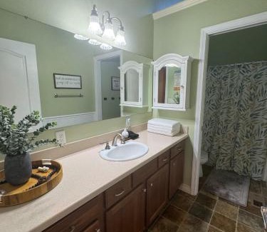 Montana City House | Big Mountain Retreat S Helena