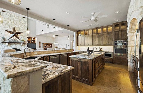 Wimberley House | Big Red Chicken Estate