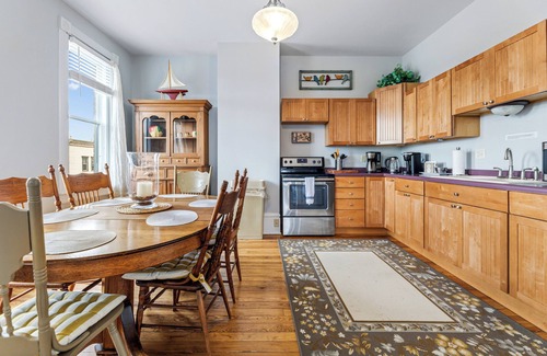 Alma Apartment | Big River Inn - 3 bedroom apartment in Alma