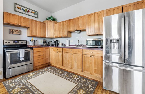 Alma Apartment | Big River Inn - 3 bedroom apartment in Alma