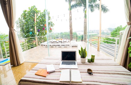 Nhat Tan House | Big Room Big Terrace-Em Am Homestay Ha Noi