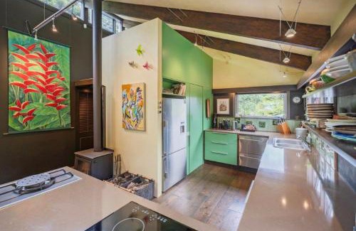 Amodeo Bay House | Big Tomato - Paradise in Papa Aroha, Coromandel