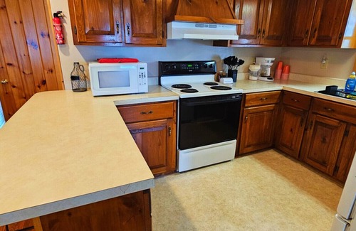 Jackman House | Big Wood Lodge-Lakefront*Pet Friendly*Private Dock