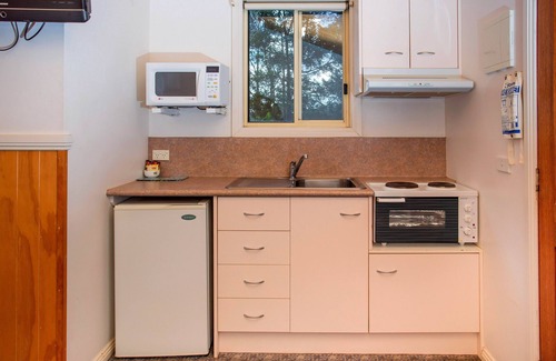 Cardigan Cottage | Big4 Ballarat Windmill Holiday Park