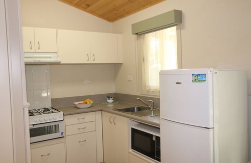 Cardigan Cottage | Big4 Ballarat Windmill Holiday Park