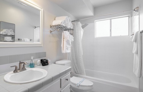 Clairemont Mesa West House | BigE Beach Bungalow