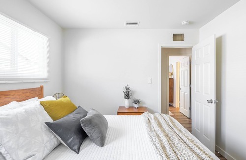 Clairemont Mesa West House | BigE Beach Bungalow