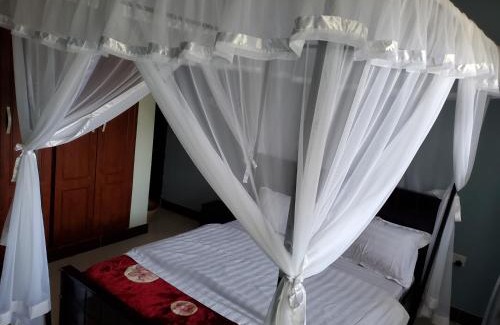 Kibale House | Bigodi Community Homestay